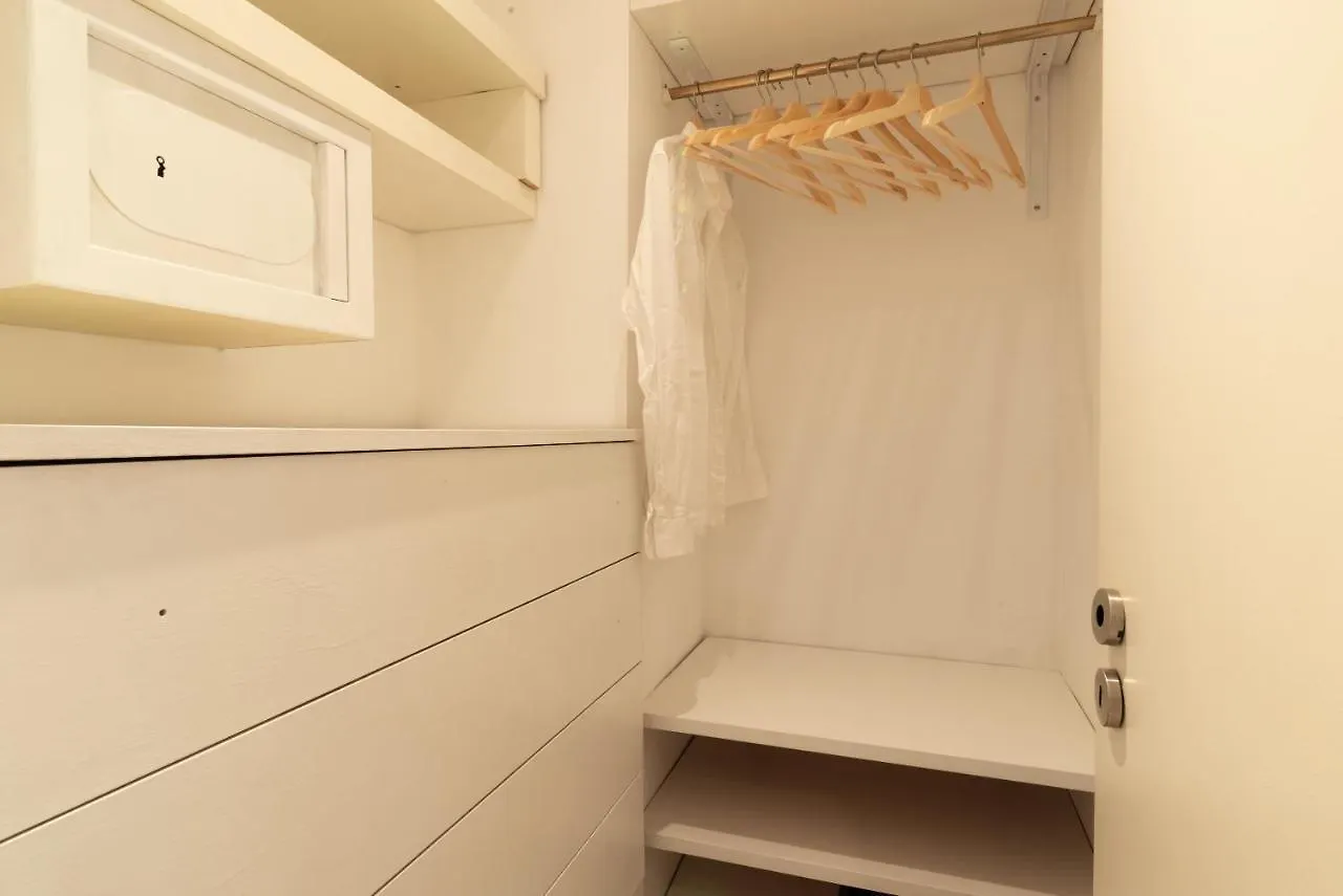 Lisbon Swimming Pool Apartment With Private Parking 0*,